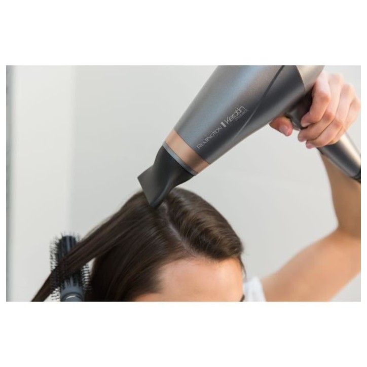 Remington AC8820 Seche-Cheveux 2200W Professionnel Keratin Protect, Soin Kératine et Huile d'Amande Remington AC8820 Seche-Cheveux 2200W Professionnel Keratin Protect, Soin Kératine et Huile d'Amande