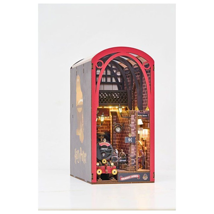 Book Nook - Kit DIY a construire Maquette 3D Serre Livre - REVELL - Tiny Adventures - Harry Potter - Le Poudlard Express - LED Book Nook - Kit DIY a construire Maquette 3D Serre Livre - REVELL - Tiny Adventures - Harry Potter - Le Poudlard Express - LED