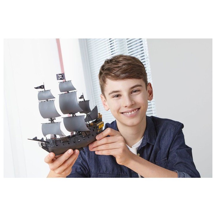 Maquette a construire - REVELL - Click System - Black Pearl Pirates des Caraibes - Sans colle - Pieces pré-peintes Maquette a construire - REVELL - Click System - Black Pearl Pirates des Caraibes - Sans colle - Pieces pré-peintes