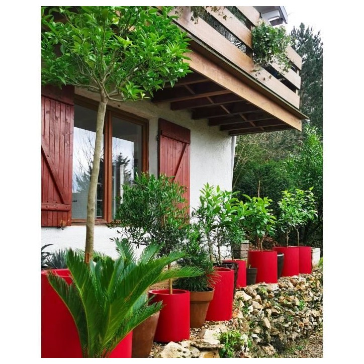 Pot de fleurs - RIVIERA - Granit rond - D49 x H53,5 cm - 57L - Rouge Pot de fleurs - RIVIERA - Granit rond - D49 x H53,5 cm - 57L - Rouge