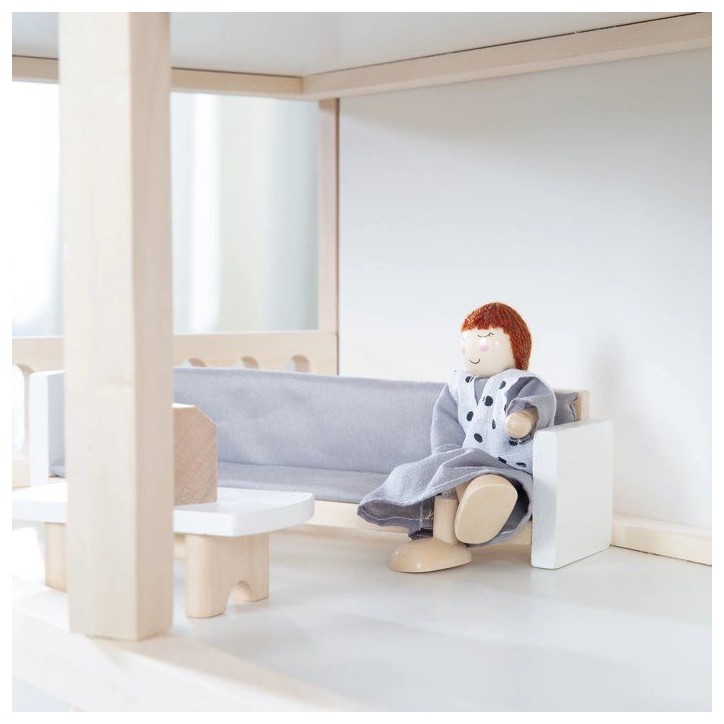 Maison de poupée en bois - ROBA - 3 étages avec 16 pieces de mobilier et 4 poupées - Naturel / Blanc / Gris Maison de poupée en bois - ROBA - 3 étages avec 16 pieces de mobilier et 4 poupées - Naturel / Blanc / Gris