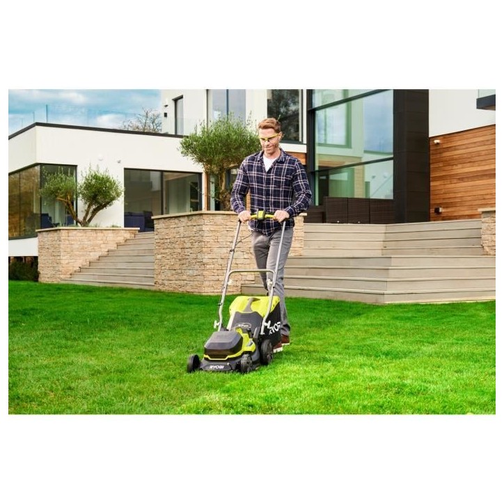 RYOBI - Tondeuse poussée 18V ONE+ - Ø coupe 37 cm - ramassage et mulching + 1 batterie 4,0 Ah et chargeur 2,0 A - RY18LM37A-14 RYOBI - Tondeuse poussée 18V ONE+ - Ø coupe 37 cm - ramassage et mulching + 1 batterie 4,0 Ah et chargeur 2,0 A - RY18LM37A-14