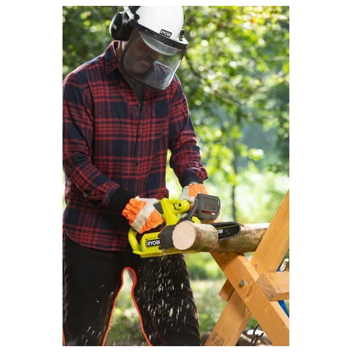 RYOBI - Tronçonneuse compacte 18V ONE+ - guide 20 cm - 4,6 m/s - tendeur latéral + batterie 2,5 Ah et chargeur 1,5 A - RY18CS2 RYOBI - Tronçonneuse compacte 18V ONE+ - guide 20 cm - 4,6 m/s - tendeur latéral + batterie 2,5 Ah et chargeur 1,5 A - RY18CS2