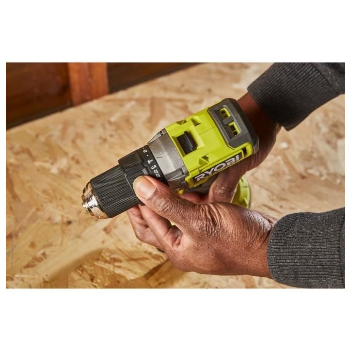RYOBI - Perceuse-visseuse a percussion BRUSHLESS 18V ONE+ 54 Nm - 2 batteries 4 & 2 Ah, chargeur & sac de transport - RPD18BL1-2