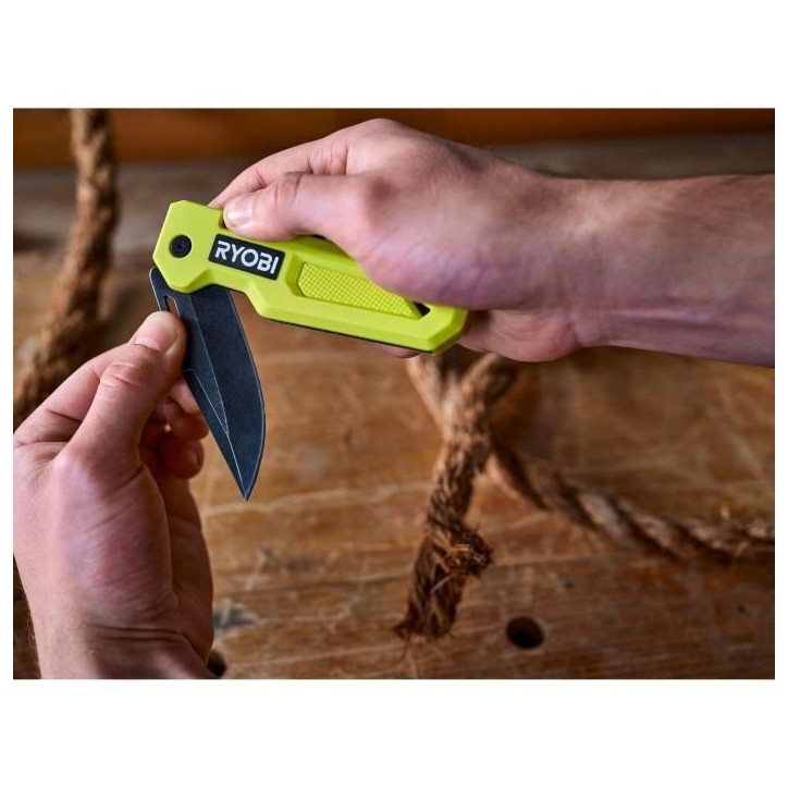 RYOBI - Couteau de poche - RHCKF-3 RYOBI - Couteau de poche - RHCKF-3