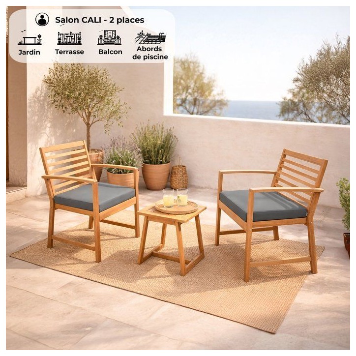 Salon de jardin en bois d'Acacia FSC avec coussins - CALI - 1 table café + 2 fauteuils - Gris - 2 personnes Salon de jardin en bois d'Acacia FSC avec coussins - CALI - 1 table café + 2 fauteuils - Gris - 2 personnes