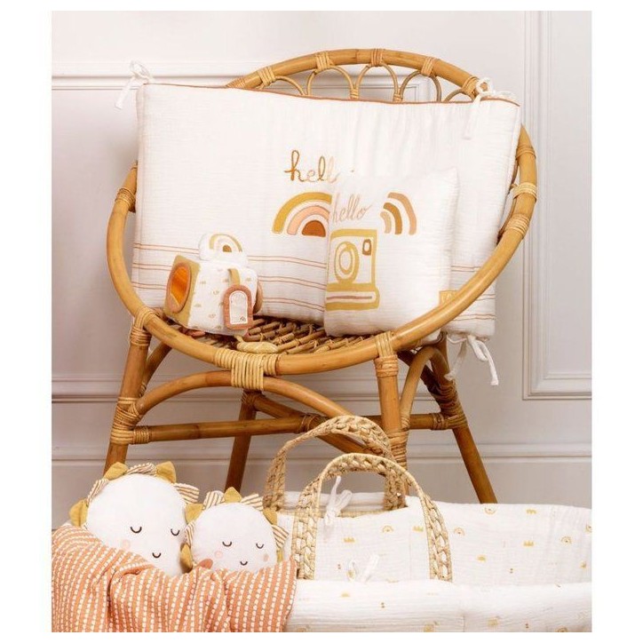 Tour de lit adaptable - SAUTHON - SUNLIGHT - 100 % Coton - Écru motif arc-en-ciel Tour de lit adaptable - SAUTHON - SUNLIGHT - 100 % Coton - Écru motif arc-en-ciel