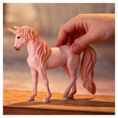 Figurine - SCHLEICH - Jument licorne Peach - Multicolore - 16x3.5x11 cm - a partir de 5 ans