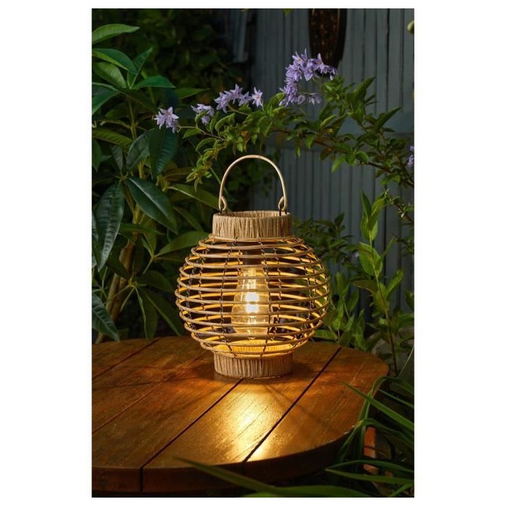 Lanterne Solaire - SMART GARDEN - Terra - LED blanc chaud - 5 lumens - Beige naturel - Plastique - 23 x 22.5 cm Lanterne Solaire - SMART GARDEN - Terra - LED blanc chaud - 5 lumens - Beige naturel - Plastique - 23 x 22.5 cm