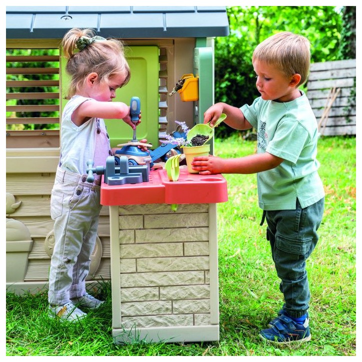 Smoby Life - Atelier de bricolage adapté aux maison Smoby - Fabriquée en France - Matiere Recyclée - 39 accessoires - Des 2 a