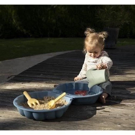 Smoby Life - Mini Bac a Sable Double Garni - Forme Coquillage - Pelle, Rateau, Moule a Sable, Arrosoir - Matiere Recyclée - 18