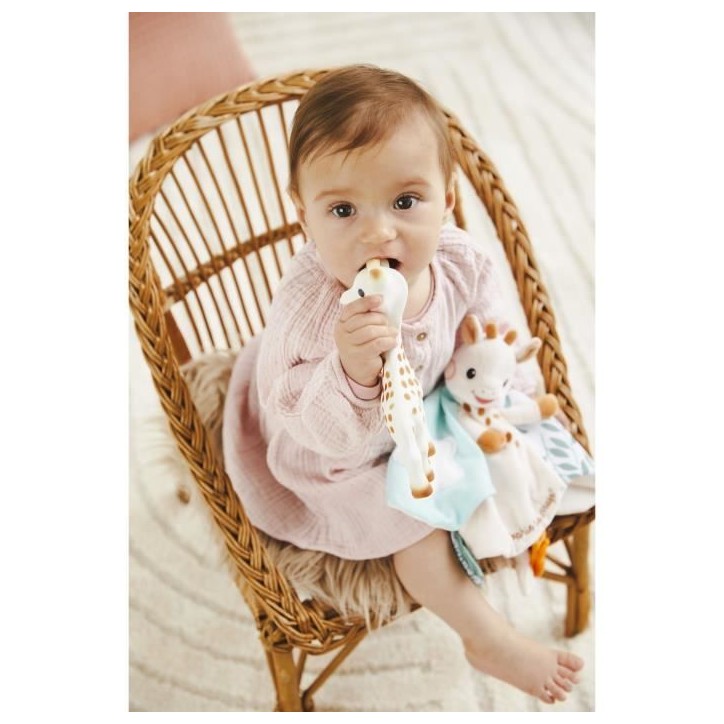 Coffret cadeau - SOPHIE LA GIRAFE - Doudou Sophie + Sophie Coffret cadeau - SOPHIE LA GIRAFE - Doudou Sophie + Sophie