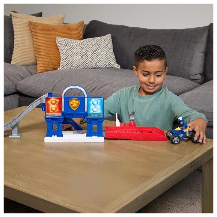 Playset lift & repair - Search & Rescue - La Pat'Patrouille Playset lift & repair - Search & Rescue - La Pat'Patrouille