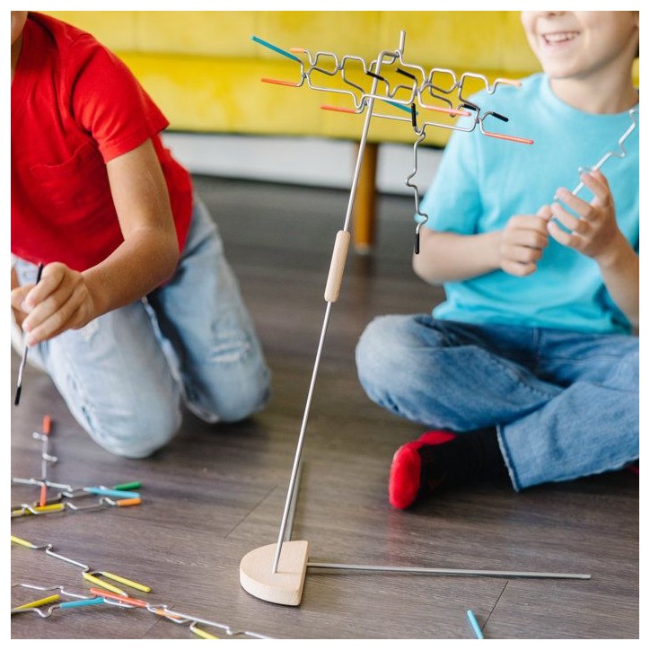 Suspend - a partir de 8 ans - 1 a 4 joueurs - Spin Master Suspend - a partir de 8 ans - 1 a 4 joueurs - Spin Master