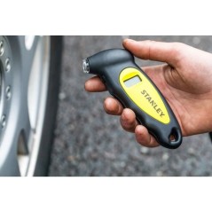 STANLEY - Testeur de Pression de Pneus Digital - STHT80874-0 - Précis