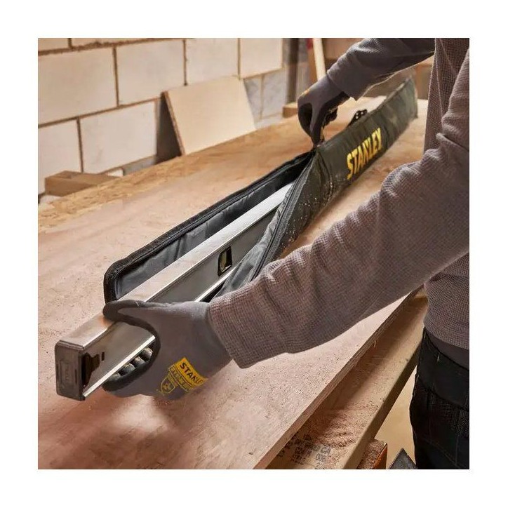 Lot Niveau + housse : /FMHT43676-1 NIVEAU TUBULAIRE 120CM FATMAX PRO/FMHT43683-1 SAC DE TRANSPORT Lot Niveau + housse : /FMHT43676-1 NIVEAU TUBULAIRE 120CM FATMAX PRO/FMHT43683-1 SAC DE TRANSPORT