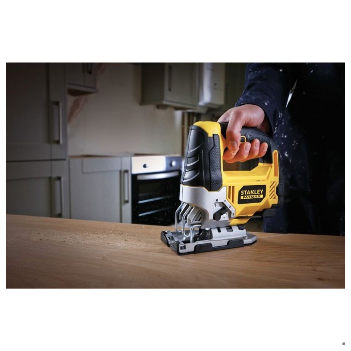 Scie sauteuse pendulaire STANLEY FME340K FATMAX 710W avec coffret Scie sauteuse pendulaire STANLEY FME340K FATMAX 710W avec coffret