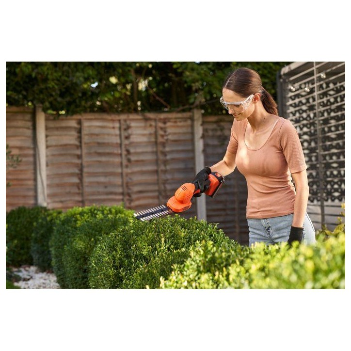 Sculpte-haies et cisaille a gazon sans fil - BLACK&DECKER - BCSS18B-XJ - 18V - Sans batterie Sculpte-haies et cisaille a gazon sans fil - BLACK&DECKER - BCSS18B-XJ - 18V - Sans batterie