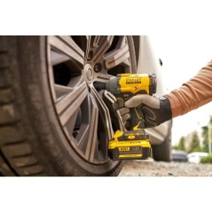 Boulonneuse a choc sans fil - 18V - STANLEY FATMAX V20 - SFMCF920B-XJ