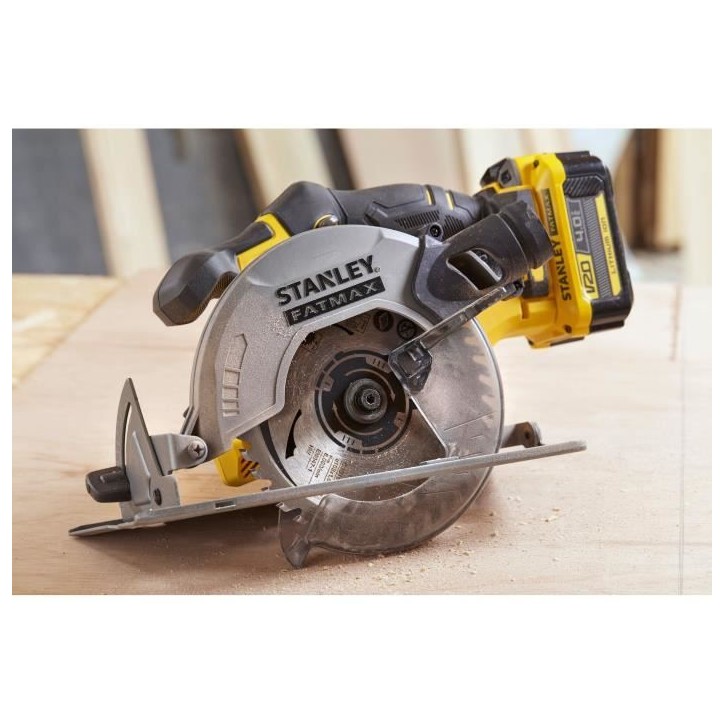 Scie circulaire sans fil - 18V - STANLEY FATMAX - SFMCS500M1S-QW - profondeur de coupe 54mm (a 90°) - batterie 4Ah + chargeur Scie circulaire sans fil - 18V - STANLEY FATMAX - SFMCS500M1S-QW - profondeur de coupe 54mm (a 90°) - batterie 4Ah + chargeur