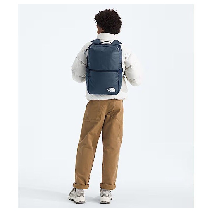 Sac a dos de voyage - THE NORTH FACE - NF0A81DM 926 - Base Camp Voyager Daypack - Shady Blue / Summit Navy Sac a dos de voyage - THE NORTH FACE - NF0A81DM 926 - Base Camp Voyager Daypack - Shady Blue / Summit Navy