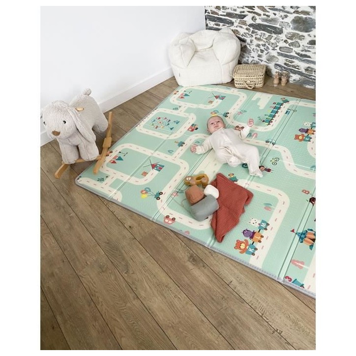 Maxi tapis d'éveil réversible - TINEO - 150 x 180 cm - Facade animaux / Circuit de voitures Maxi tapis d'éveil réversible - TINEO - 150 x 180 cm - Facade animaux / Circuit de voitures