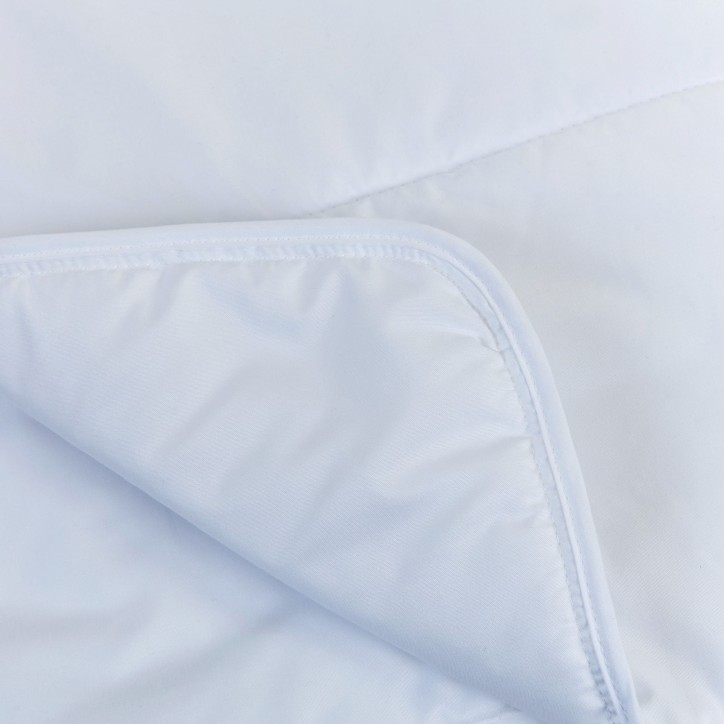 Couette - TINEO - 75 x 120 cm - Blanc Couette - TINEO - 75 x 120 cm - Blanc