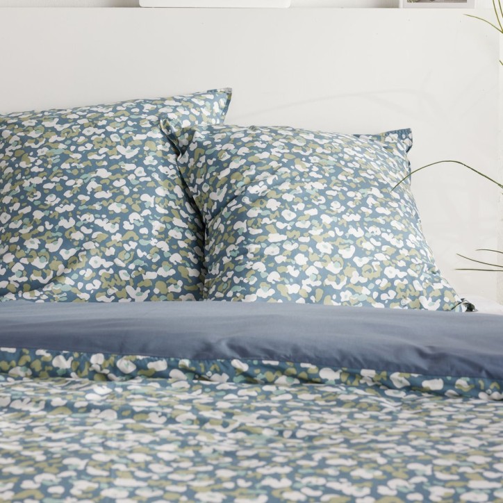 Parure de lit - TODAY - Sunshine - 2 personnes - 220 x 240 cm - Coton imprimé floral bleu Parure de lit - TODAY - Sunshine - 2 personnes - 220 x 240 cm - Coton imprimé floral bleu