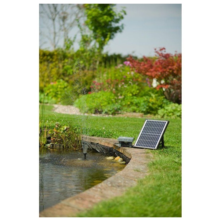 Pompe fontaine - UBBINK - SolarMax 600 Accu Power Control - Débit 700 l/h - Fonctionnement jour/nuit Pompe fontaine - UBBINK - SolarMax 600 Accu Power Control - Débit 700 l/h - Fonctionnement jour/nuit
