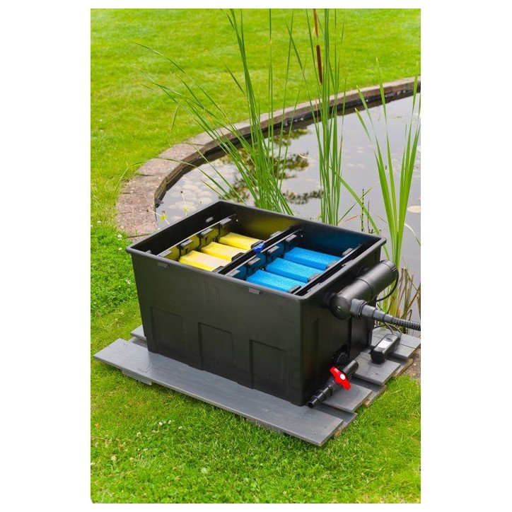 Filtre gravitaire pour bassin - UBBINK - SmartClear 12000 BasicSet - UV-C 18W - Contenance 120 L - 12000-24000 L Filtre gravitaire pour bassin - UBBINK - SmartClear 12000 BasicSet - UV-C 18W - Contenance 120 L - 12000-24000 L