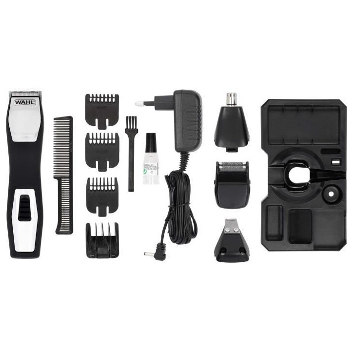 Tondeuse a barbe - WAHL - GROOMSMAN PRO - 2,4 V - 6 sabots - Autonomie : 60 min - Noir / Argent Tondeuse a barbe - WAHL - GROOMSMAN PRO - 2,4 V - 6 sabots - Autonomie : 60 min - Noir / Argent