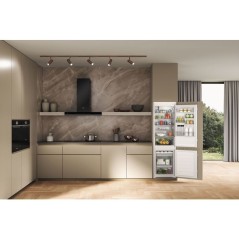 Réfrigérateur combiné - WHIRLPOOL - Intégrable - 268 L - 6e sens -