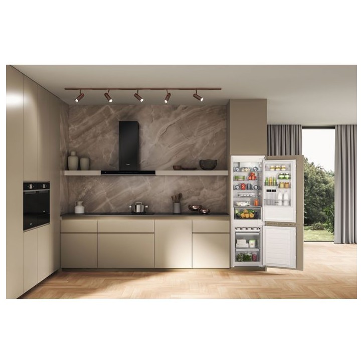 Réfrigérateur combiné - WHIRLPOOL - Intégrable - 268 L - 6e sens - Froid Brassé - Glissieres invisibles - Classe D - 177x54 Réfrigérateur combiné - WHIRLPOOL - Intégrable - 268 L - 6e sens - Froid Brassé - Glissieres invisibles - Classe D - 177x54