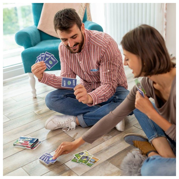 WHOT! World Football Stars - Jeu de société - WINNING MOVES - 2 a 6 joueurs - Des 5 ans WHOT! World Football Stars - Jeu de société - WINNING MOVES - 2 a 6 joueurs - Des 5 ans