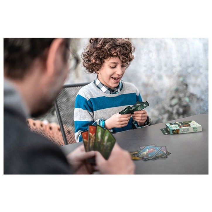 WHOT! Zelda - Tears of the Kingdom - Jeu de société - WINNING MOVES - 2 a 6 joueurs - Des 5 ans WHOT! Zelda - Tears of the Kingdom - Jeu de société - WINNING MOVES - 2 a 6 joueurs - Des 5 ans