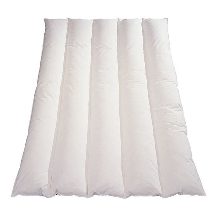 BLANREVE Couette légere en microfibre - 220 x 240 cm - Blanc BLANREVE Couette légere en microfibre - 220 x 240 cm - Blanc
