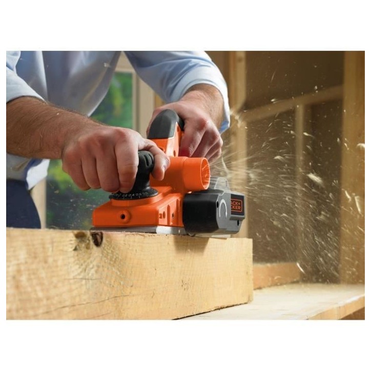 Rabot filaire - BLACK+DECKER - KW750K-QS - 750W - Vitesse 12 positions Rabot filaire - BLACK+DECKER - KW750K-QS - 750W - Vitesse 12 positions