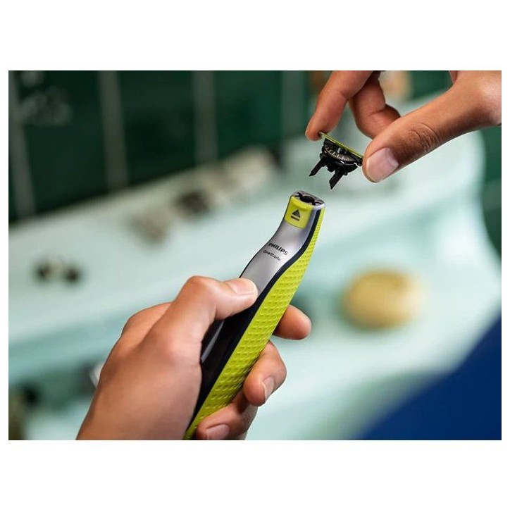Rasoir OneBlade 360 - PHILIPS - QP2734/23 - 60 min - Lame 360° - Vert / Noir Rasoir OneBlade 360 - PHILIPS - QP2734/23 - 60 min - Lame 360° - Vert / Noir