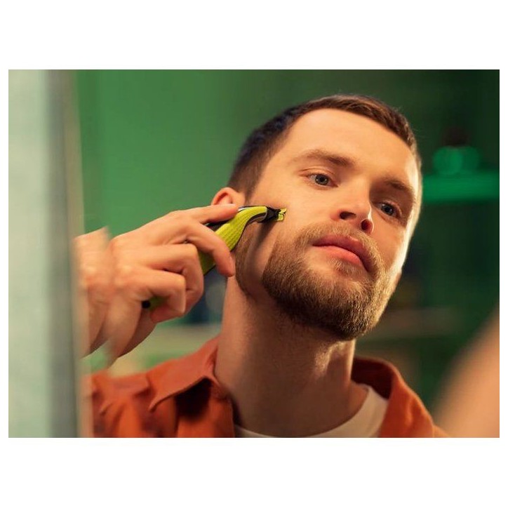 Rasoir OneBlade 360 - PHILIPS - QP2734/23 - 60 min - Lame 360° - Vert / Noir Rasoir OneBlade 360 - PHILIPS - QP2734/23 - 60 min - Lame 360° - Vert / Noir