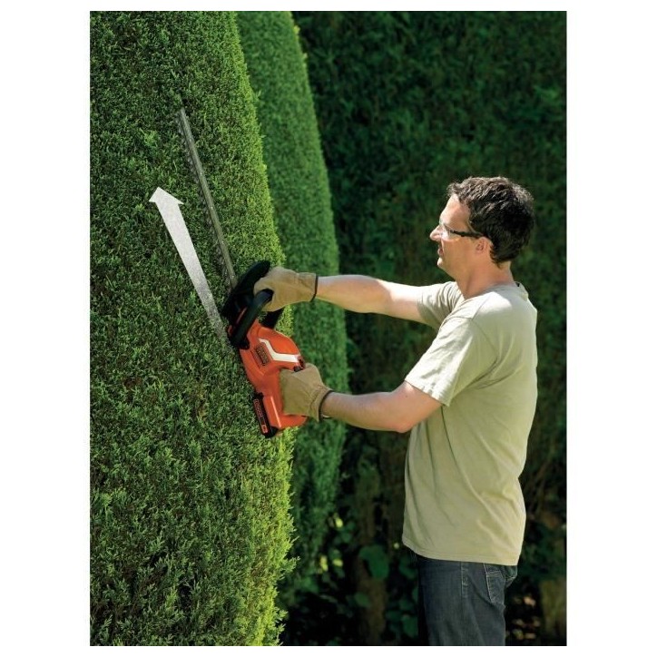 Taille-haies électrique sans fil + batterie 2Ah + chargeur - BLACK&DECKER - GTC1845L20-QW - 18V - Lame 45cm Taille-haies électrique sans fil + batterie 2Ah + chargeur - BLACK&DECKER - GTC1845L20-QW - 18V - Lame 45cm