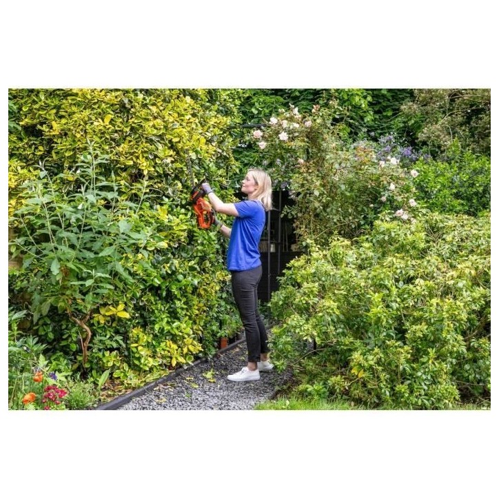Taille-haies électrique sans fil + batterie 2Ah + chargeur - BLACK&DECKER - GTC1845L20-QW - 18V - Lame 45cm Taille-haies électrique sans fil + batterie 2Ah + chargeur - BLACK&DECKER - GTC1845L20-QW - 18V - Lame 45cm