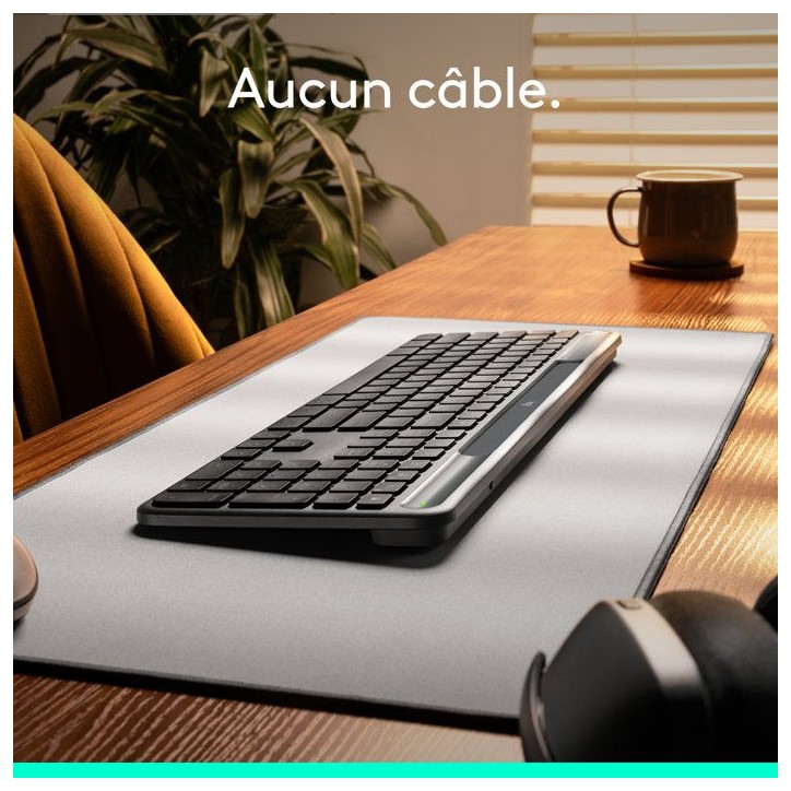 Clavier - Sans fil - Logitech - Signature Slim Solar+ - Graphite