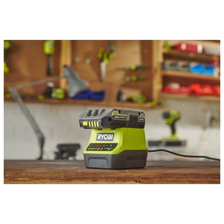 RYOBI Chargeur Lithium+ 18V ONE+ recharge batterie 2Ah en 1h - sans batterie - RC1812A RYOBI Chargeur Lithium+ 18V ONE+ recharge batterie 2Ah en 1h - sans batterie - RC1812A