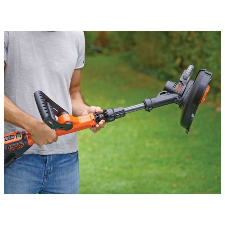 Coupe-bordure électrique BLACK+DECKER - STC1840EPC-QW - 18V - 30 cm - Avec batterie 18V - tete pivotante - tube télescopique