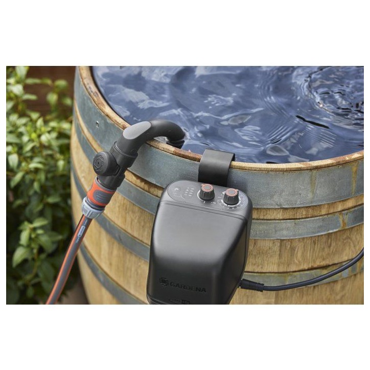 Pompe pour collecteur d'eau de pluie - GARDENA - 2400 - Batterie Li-ion 18V 2,5Ah - Garantie 5 ans