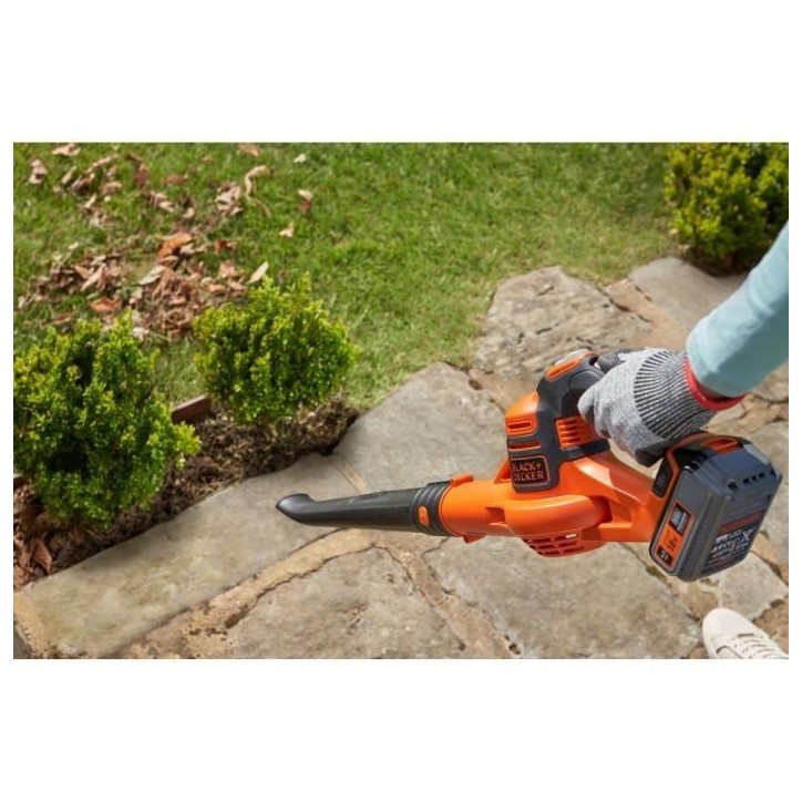 Souffleur sans fil BLACK+DECKER - GWC1820PCB-XJ - 18V - Débit d'air de 209km/h - Sans batterie et chargeur