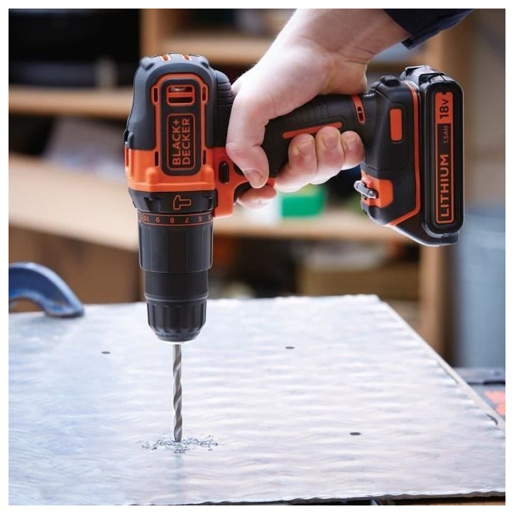 Perceuse a percussion sans fil - 18V - BLACK+DECKER - BDCHD18S32-QW - batterie + chargeur + coffret de 32 accessoires