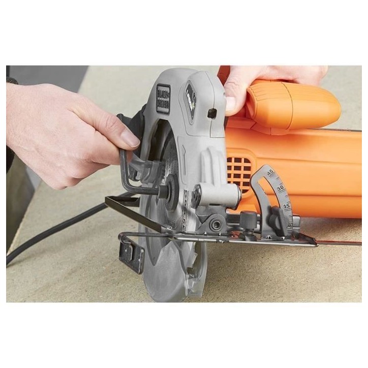 Scie circulaire filaire - BLACK+DECKER - CS1250L-QS - 1250W - profondeur de coupe 66mm - avec 1 lame