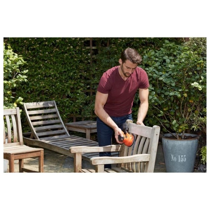 Ponceuse excentrique filaire - BLACK+DECKER - BEW210-QS - 230W - 125mm - avec 1 abrasif et sac de collecte Ponceuse excentrique filaire - BLACK+DECKER - BEW210-QS - 230W - 125mm - avec 1 abrasif et sac de collecte