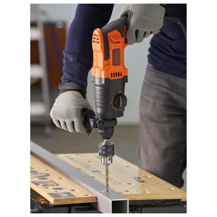 Perforateur filaire - BLACK+DECKER - BEHS01-QS - 650W - avec 2 forets Perforateur filaire - BLACK+DECKER - BEHS01-QS - 650W - avec 2 forets